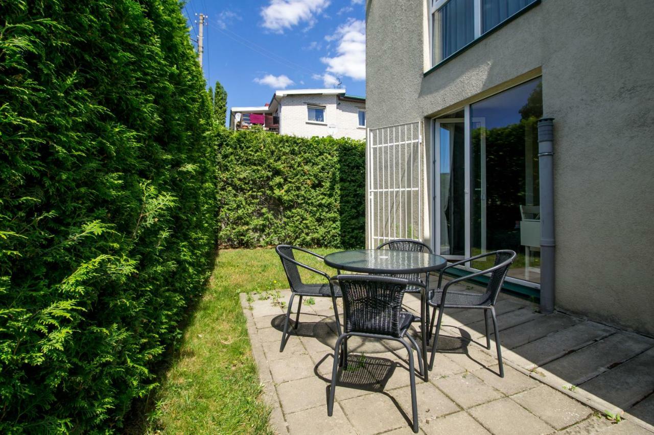 Cozy Garden Free Parking Daire VNO Dış mekan fotoğraf